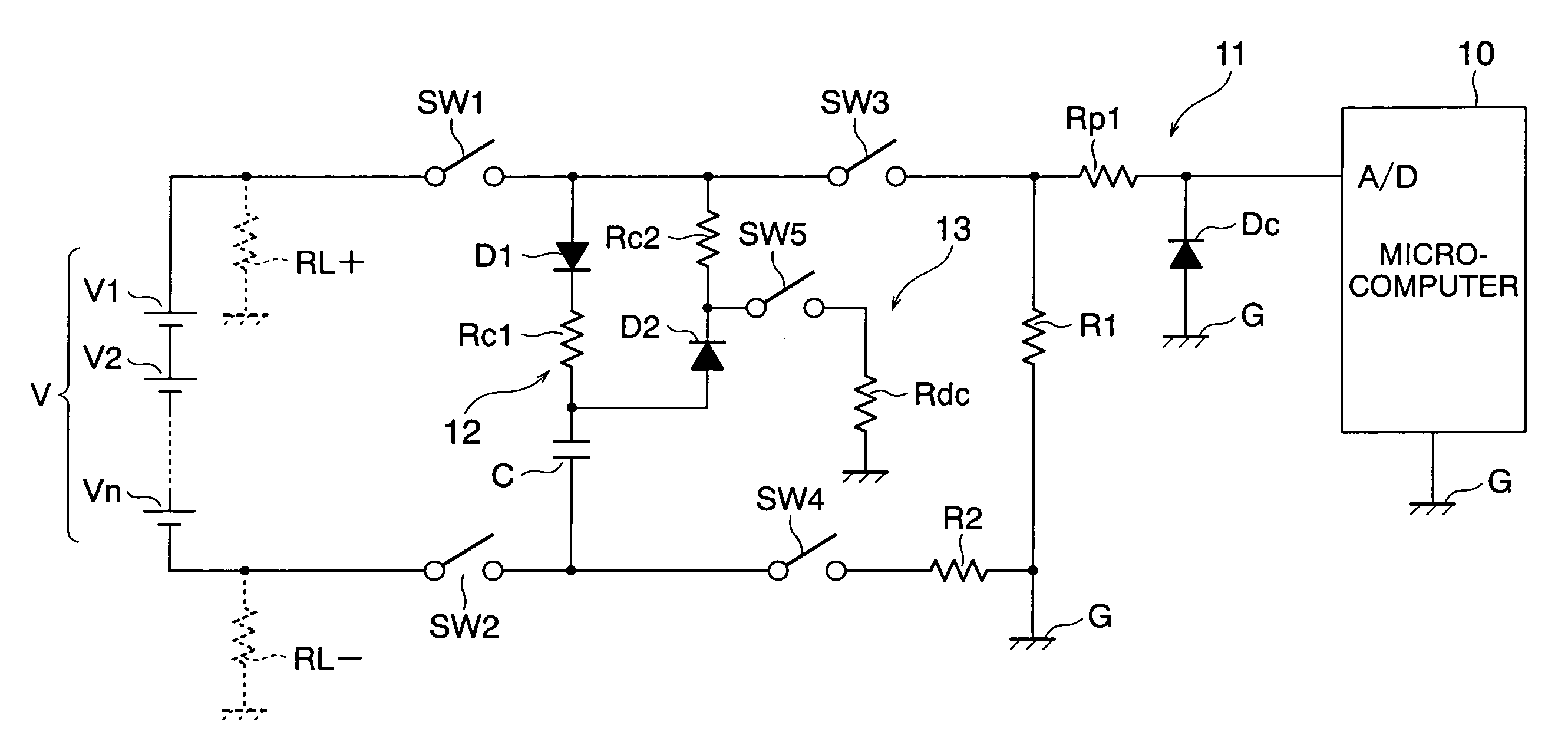 Voltage detecting apparatus