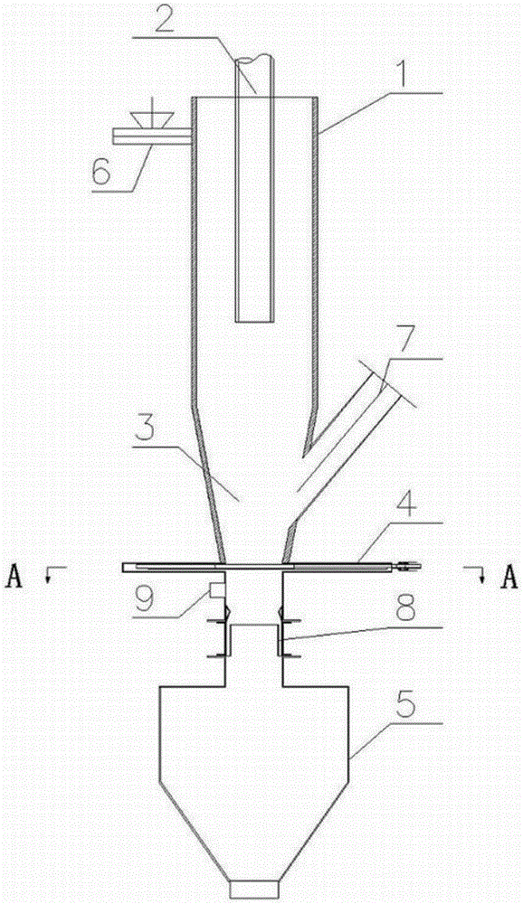 Biomass cyclone pyrolysis-suspension combustion composite gasification device and gasification method thereof