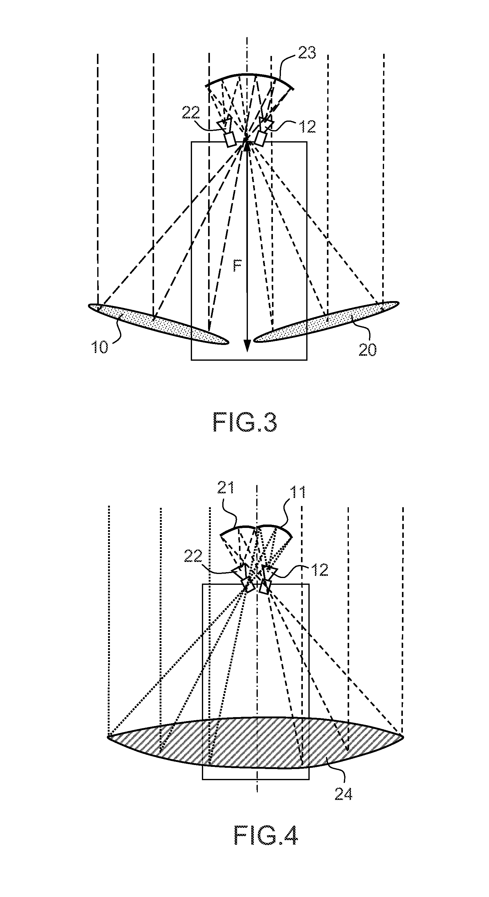 Array of two twin-reflector antennas mounted on a common support and a  satellite comprising this array