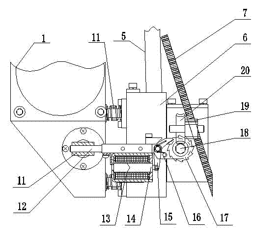 Automatic oilstone feeding device of portable plastic mould conformal-polishing machine