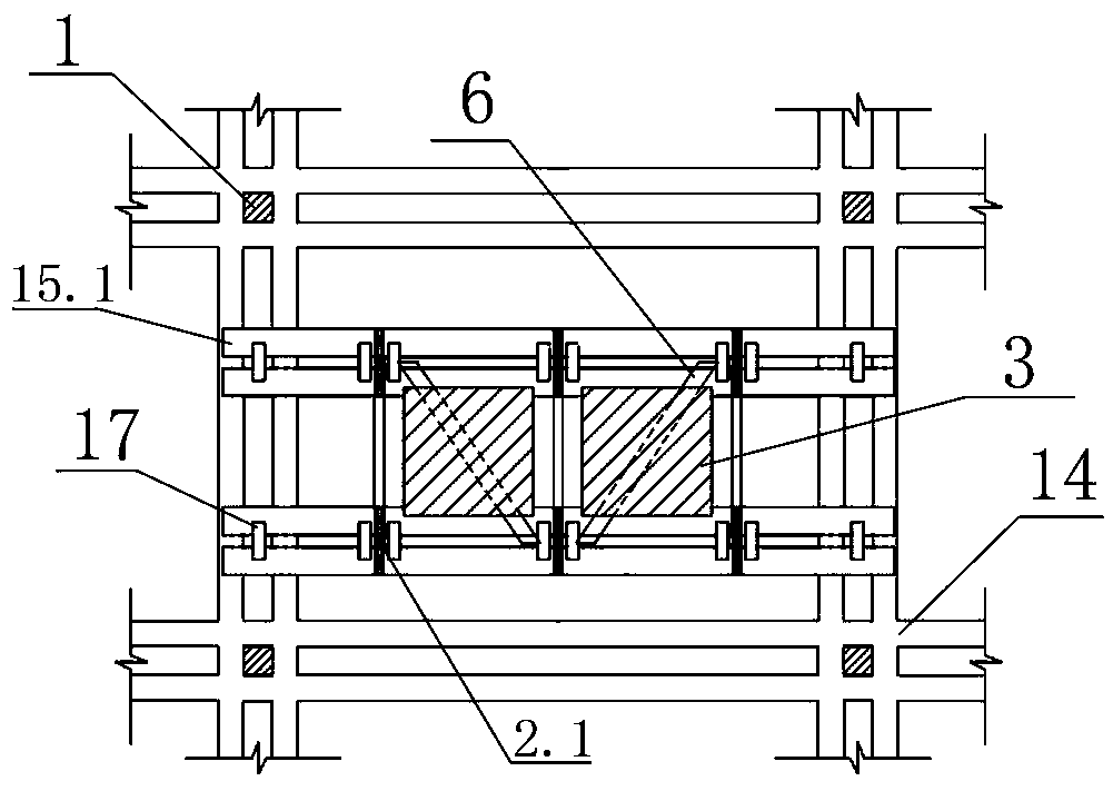 Reinforcing translation system of elevator and construction method thereof