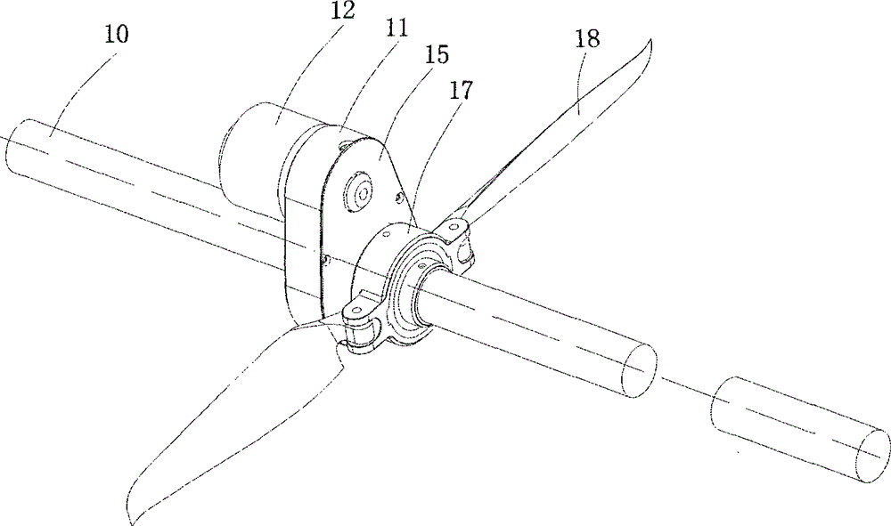 Fixed wing propeller-driven aircraft and driving device thereof