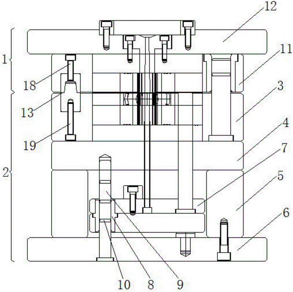 Accurate-positioning injection mould with self-lubricating guiding column