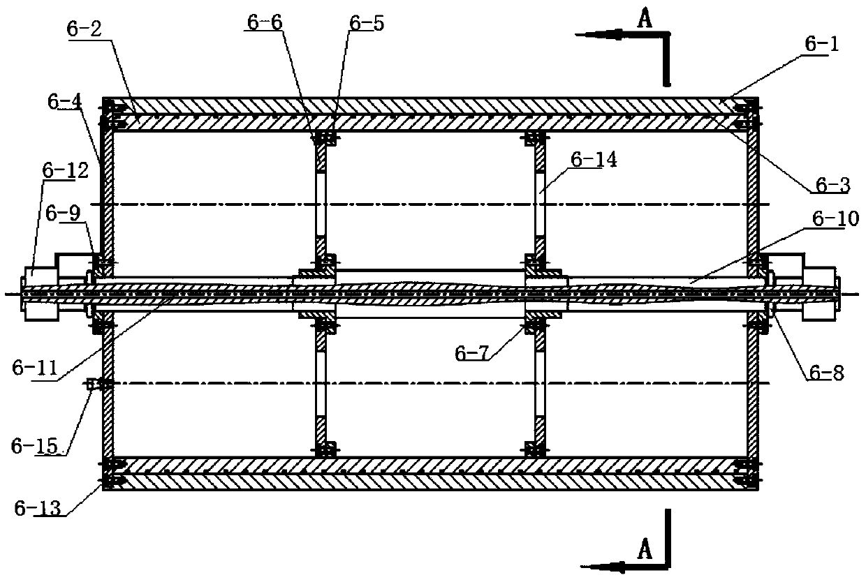 A preparation method of wide-width thermoplastic prepreg and hot pressing roll for its preparation