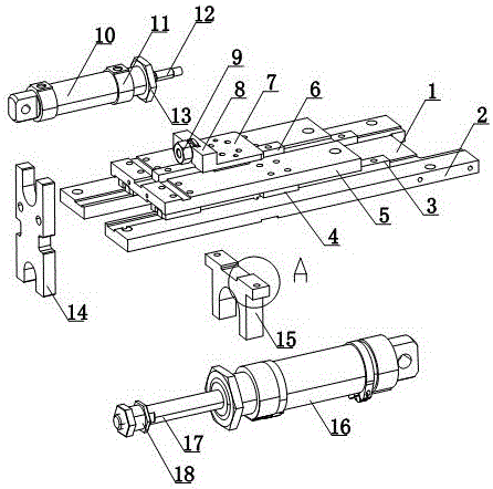 Auxiliary pushing device for aluminum panel processing
