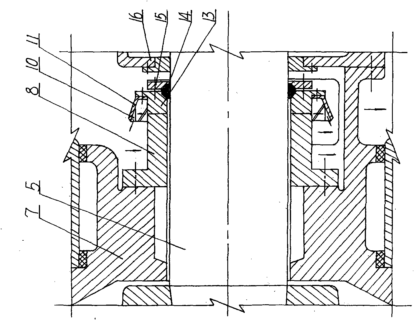 Adjustable gap seal and leakage treatment device