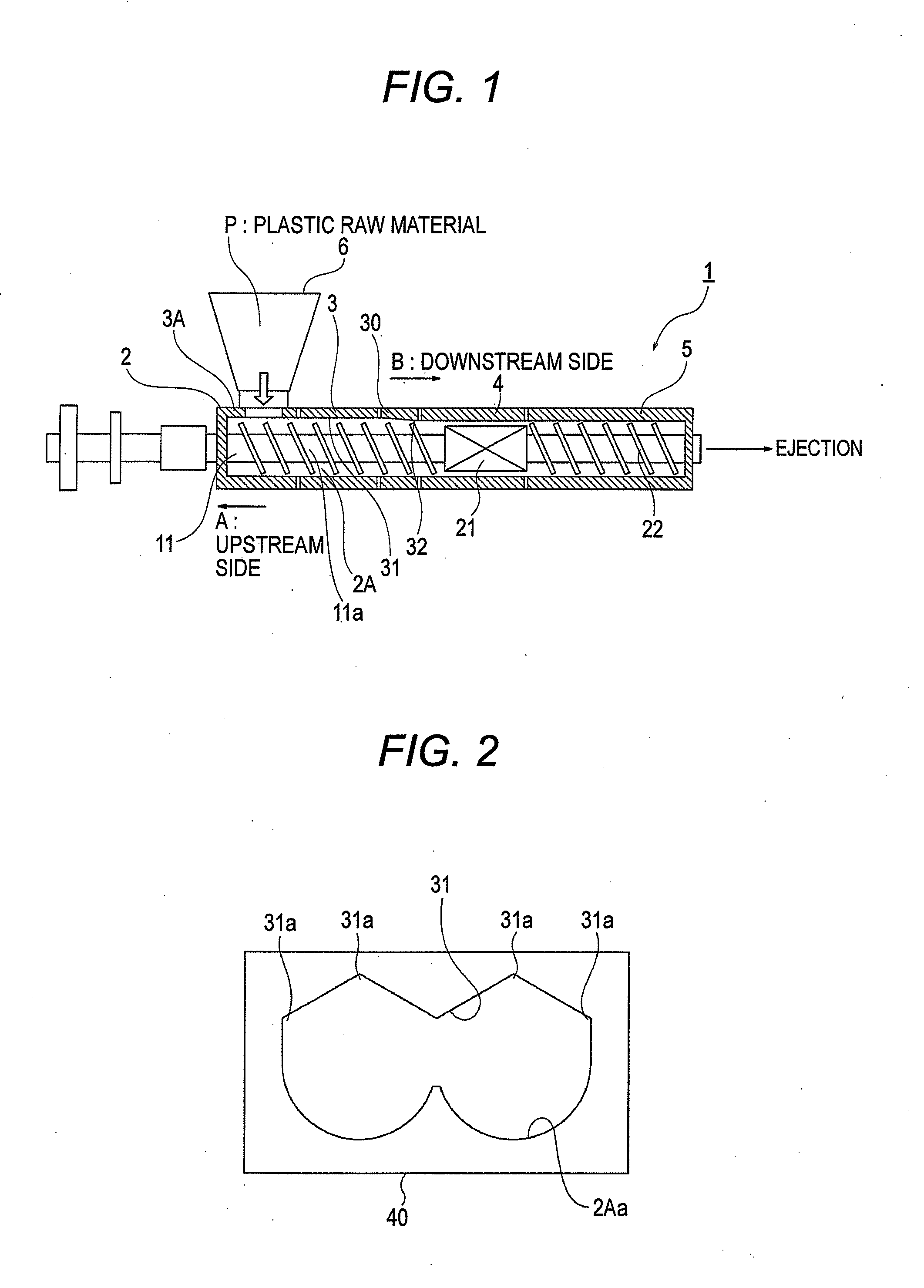Apparatus and method for plastic extrusion