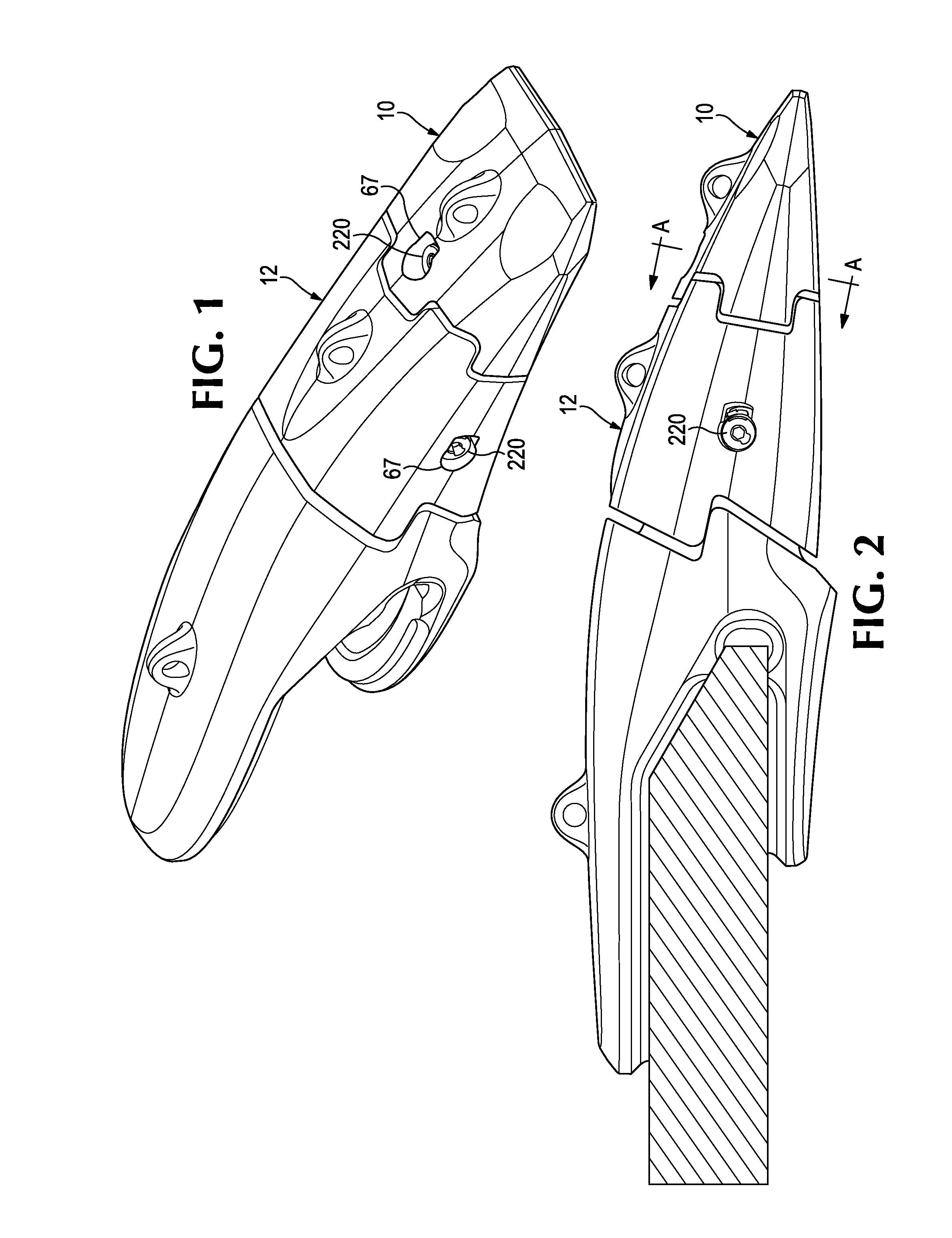 Connector To Facilitate Lifting Of Wear Parts