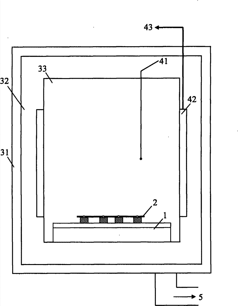 Method and device for testing thermal physical property of single conductive filamentary material by using harmonic method