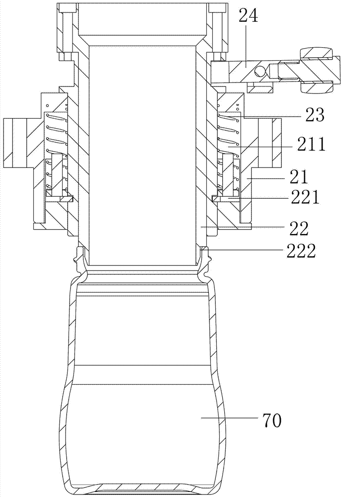 Bottle body transporting device of full-automatic bottle filling machine