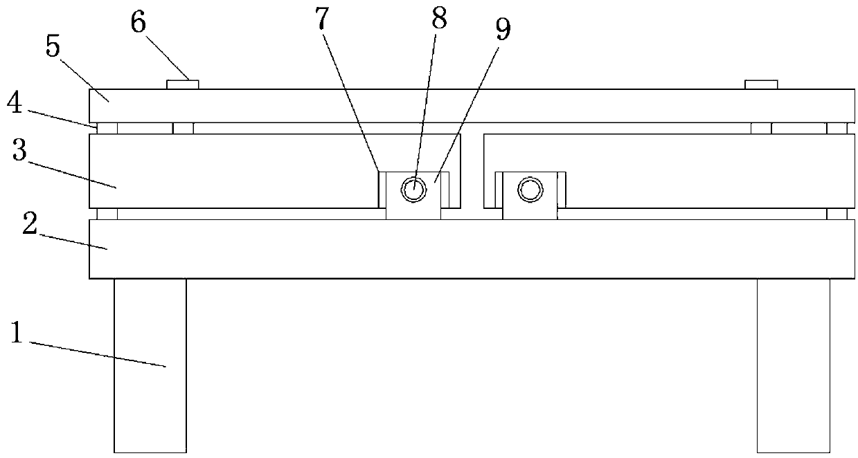 Novel working table device capable of reducing bending of edge of base plate