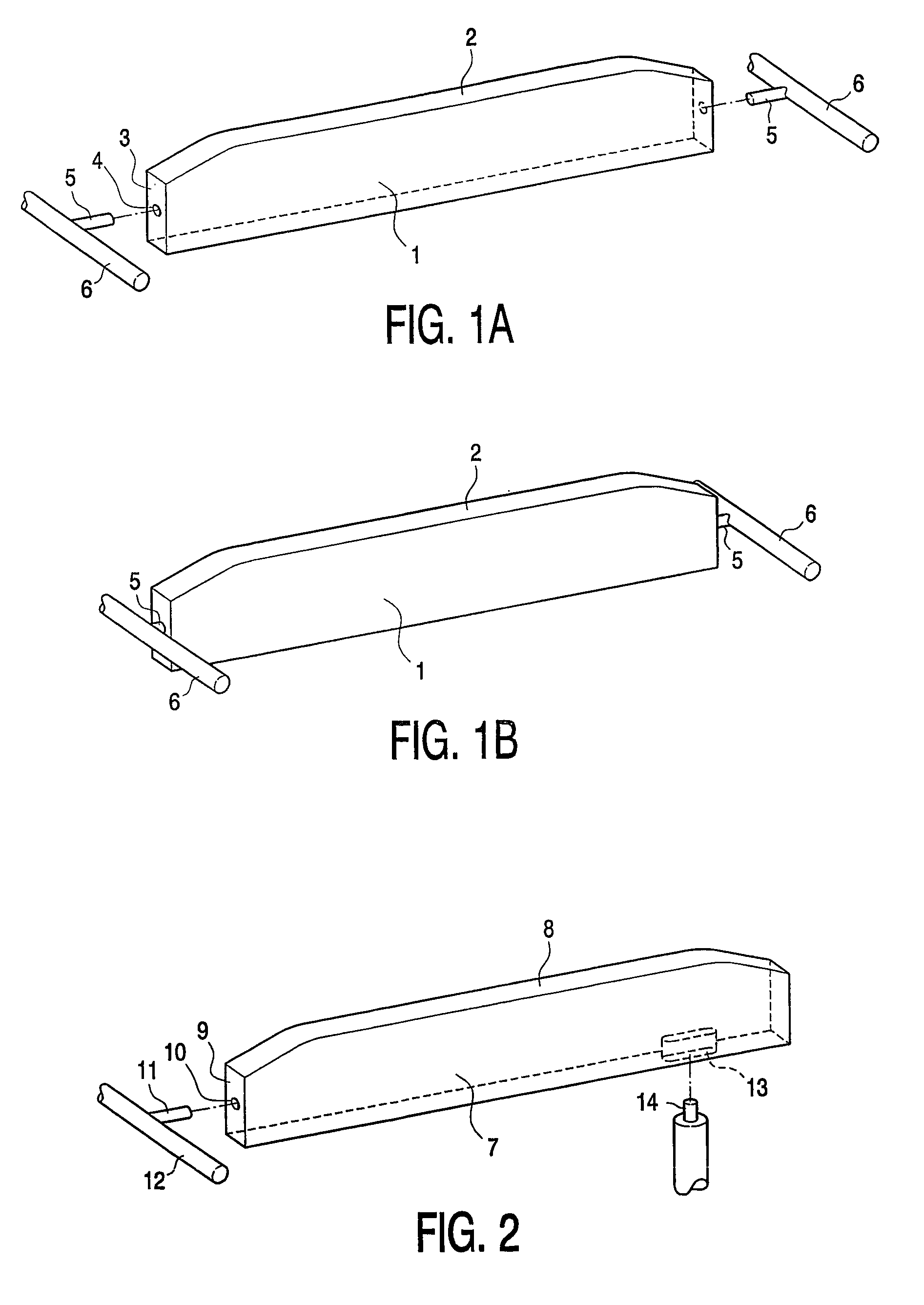 Guide, assembled guide and device for conditioning products displaceable along a guide track