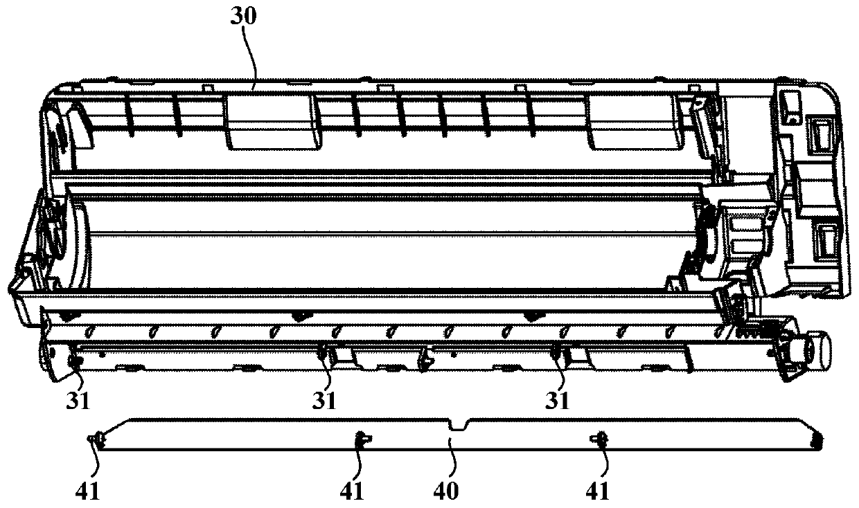 Wall-mounted air conditioner indoor unit and air deflector thereof