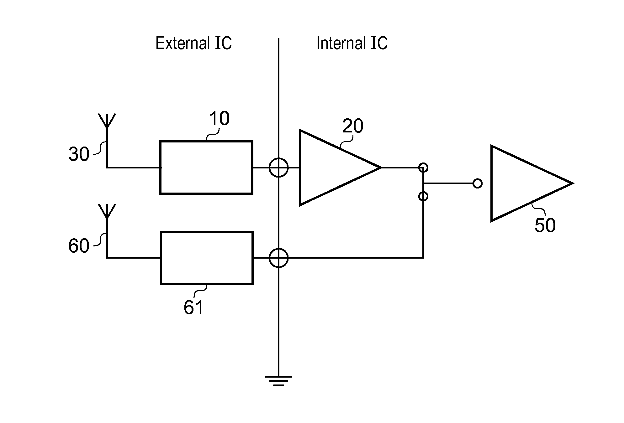 Apparatus comprising a broadcast receiver circuit and provided with an antenna