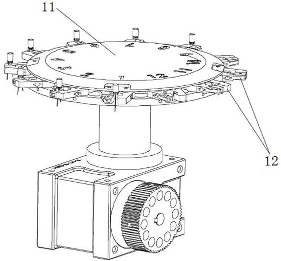 Tray arranging mechanism used after rubber tube sleeving of capacitor