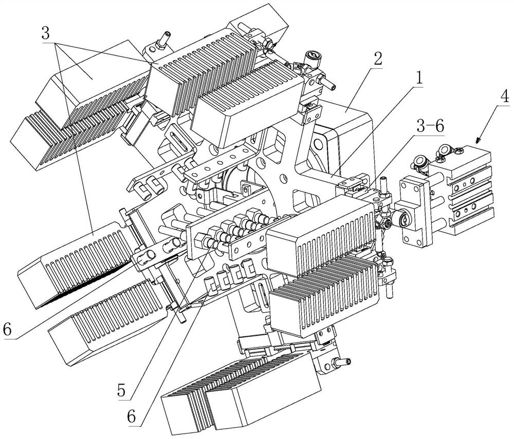 Battery cell conveying mechanism