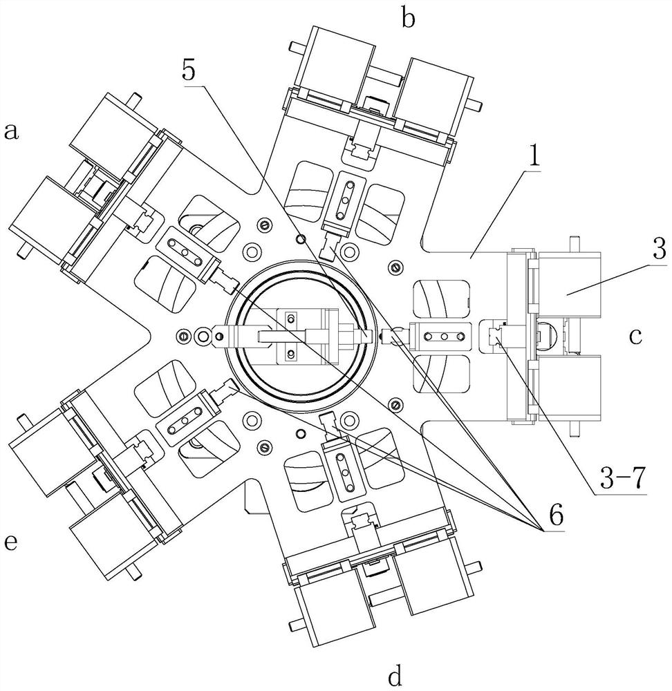 Battery cell conveying mechanism