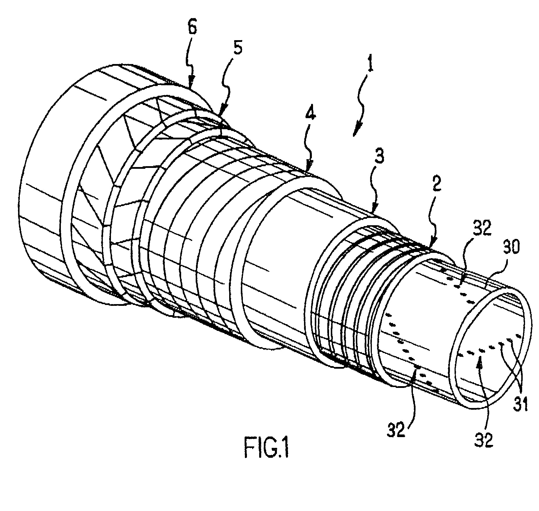 Flexible tubular duct for the transport of fluid and particularly gaseous hydrocarbons with an anti-turbulence carcass and internal lining