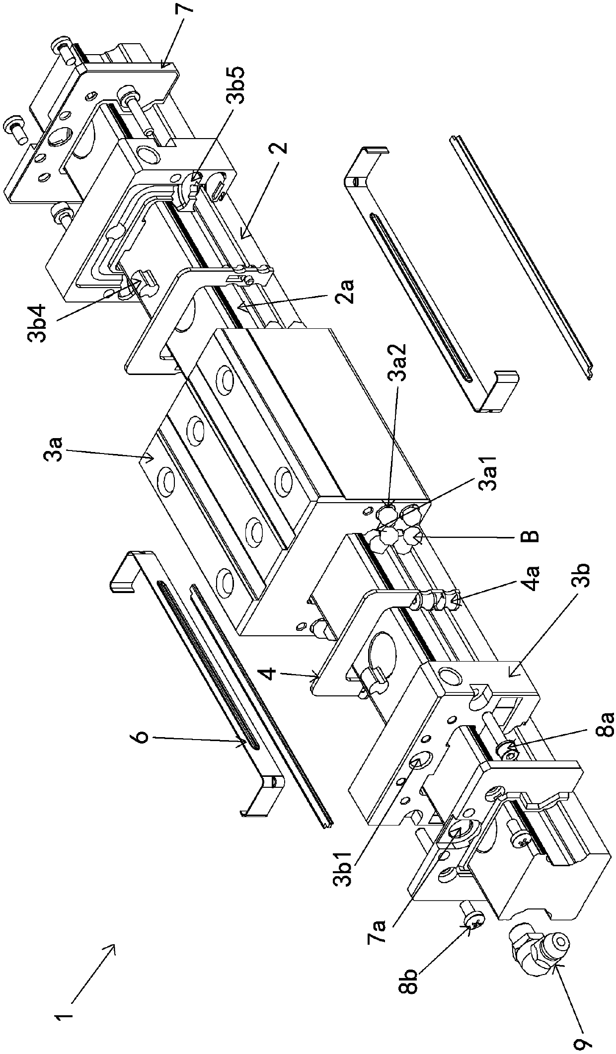 Motion guiding device and cover body used in motion guiding device