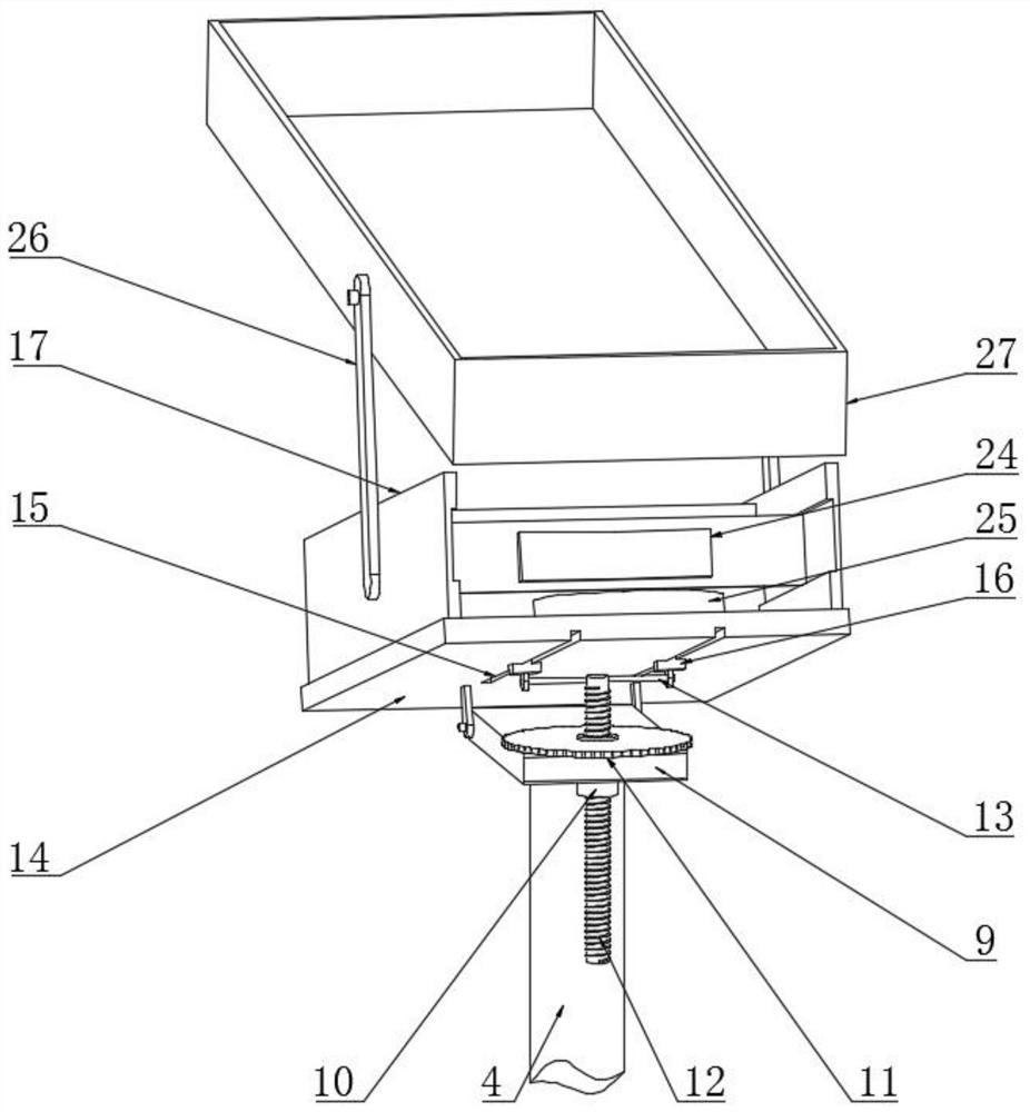 A multi-angle throwing training device for goalkeeper training