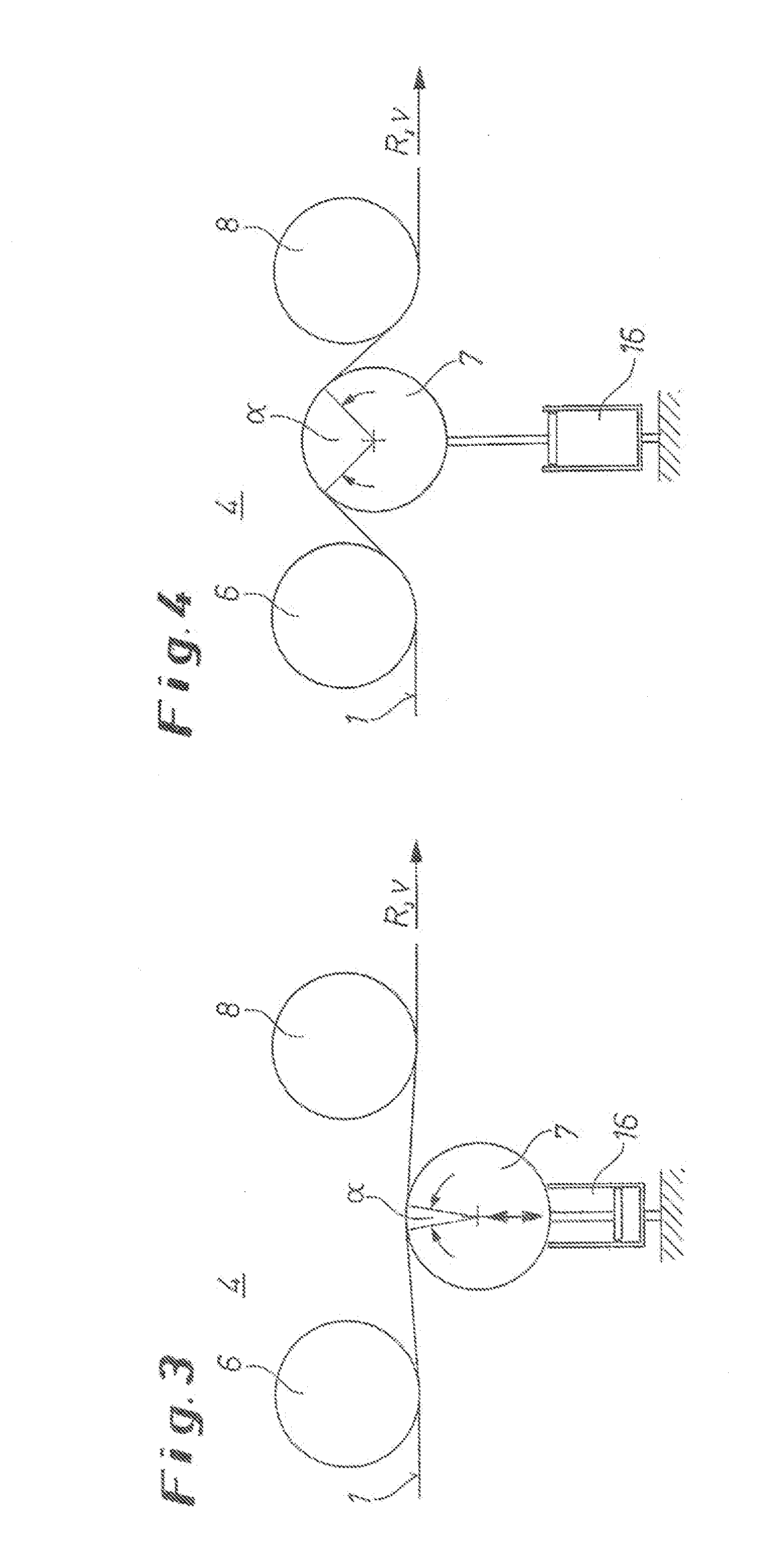 Method and device for descaling a metal strip