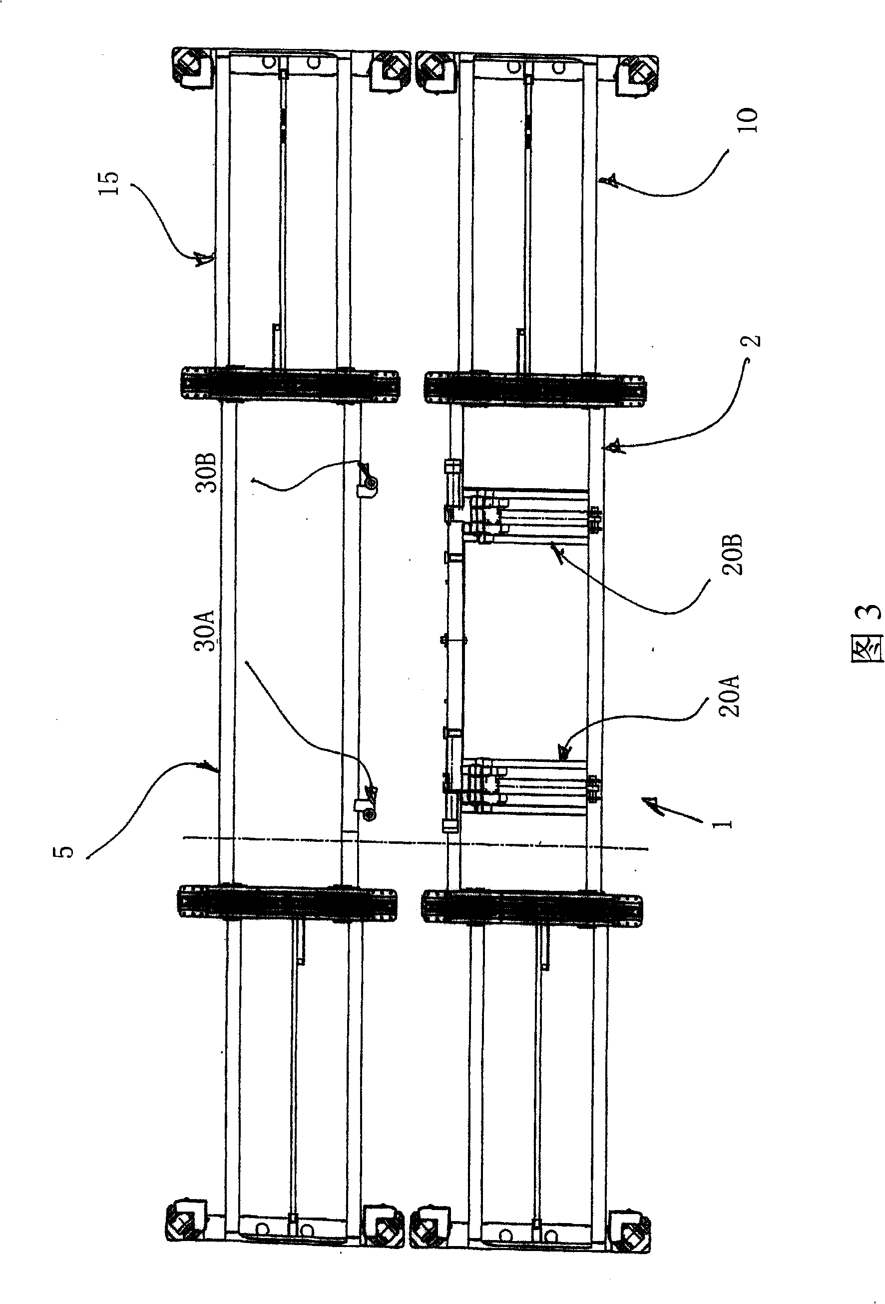 Spreader spacing device