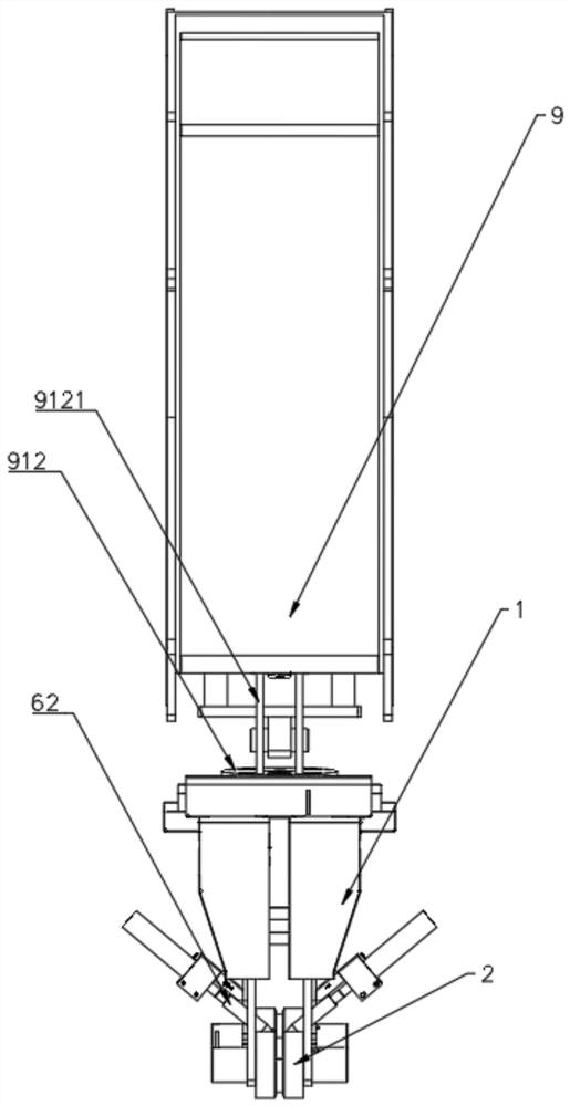 Welding head of self-adaptive reinforcement cage and welding device of self-adaptive reinforcement cage