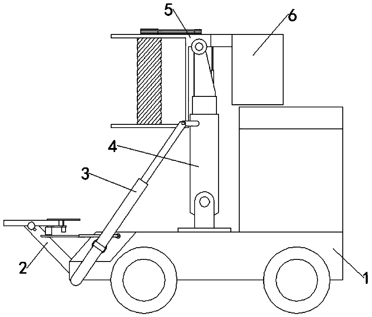 High-efficiency wood chip cutting device capable of processing in cedar growing place