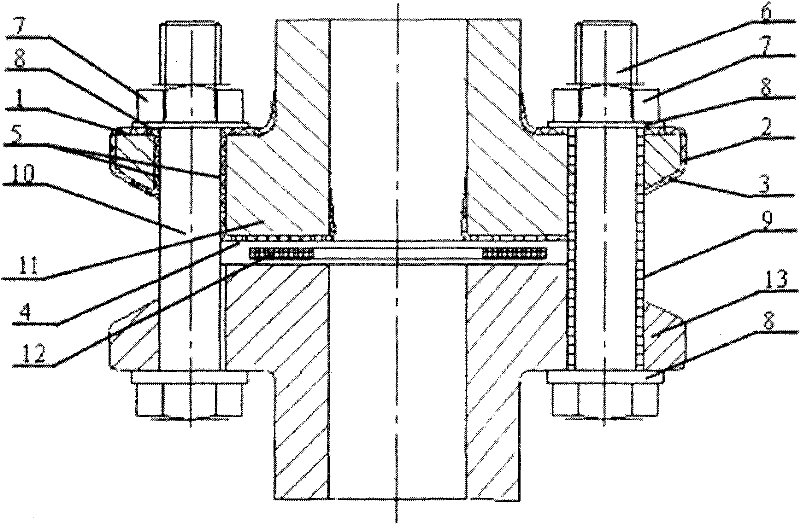 Metal flange coated with insulating ceramic coating and preparation method thereof
