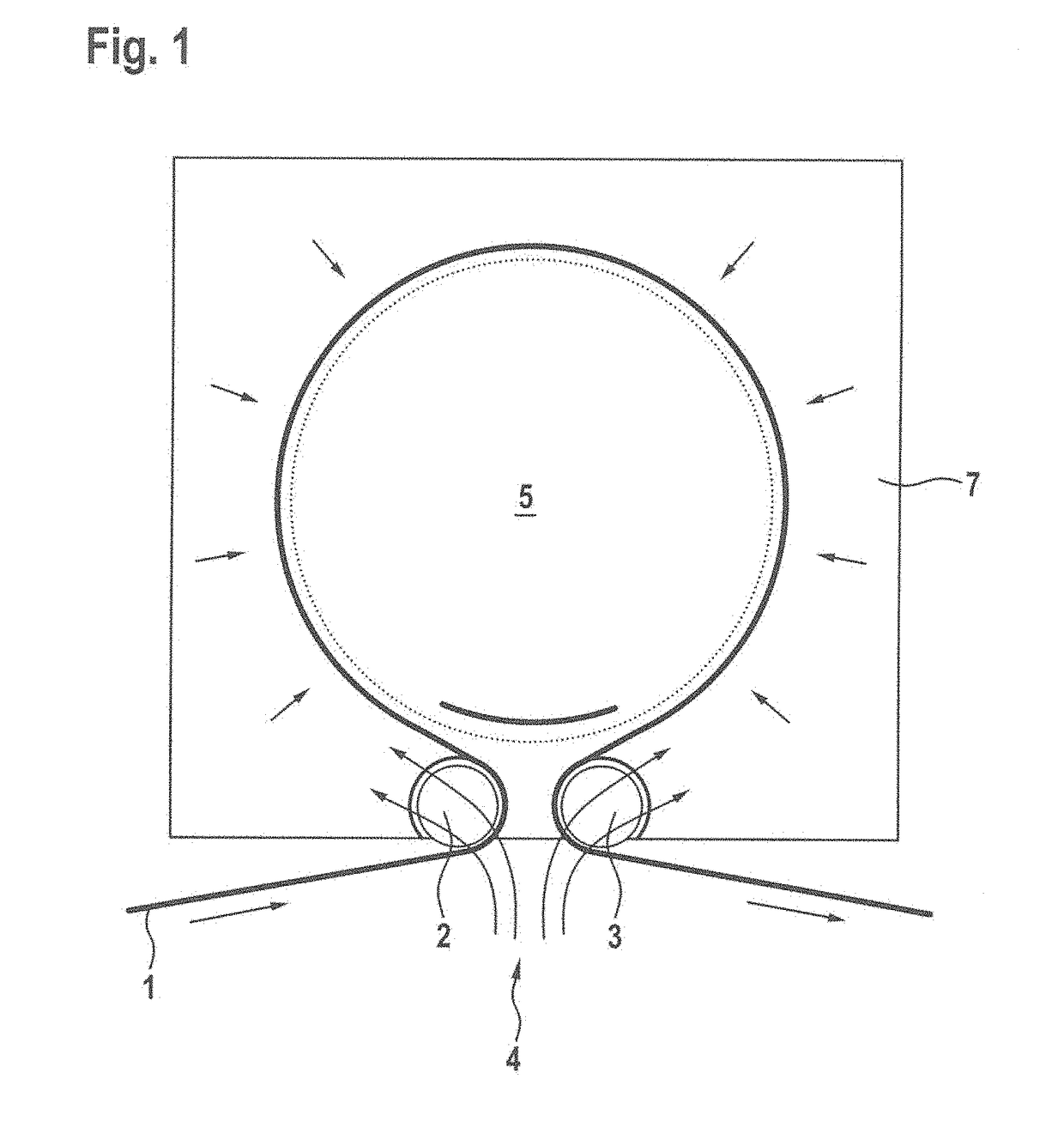 Device and method for thermally treating a continuous web of textile material
