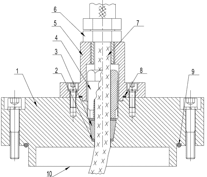 High pressure land-submersible dual-purpose explosion-proof outlet device