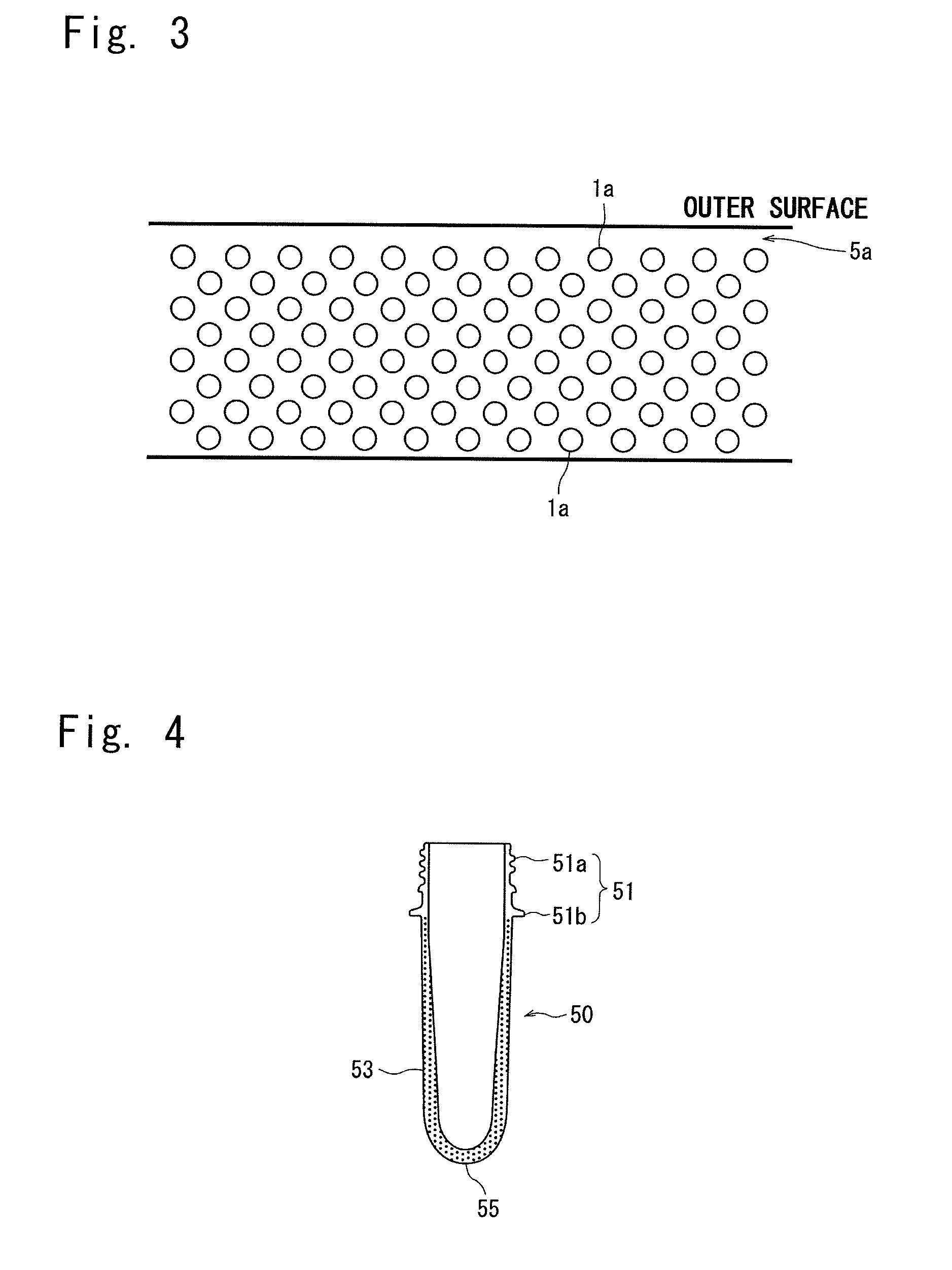 Stretched and foamed plastic formed body having appearance of a metal color