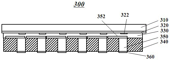Transferring head used for transferring micro-components and micro-component transferring method