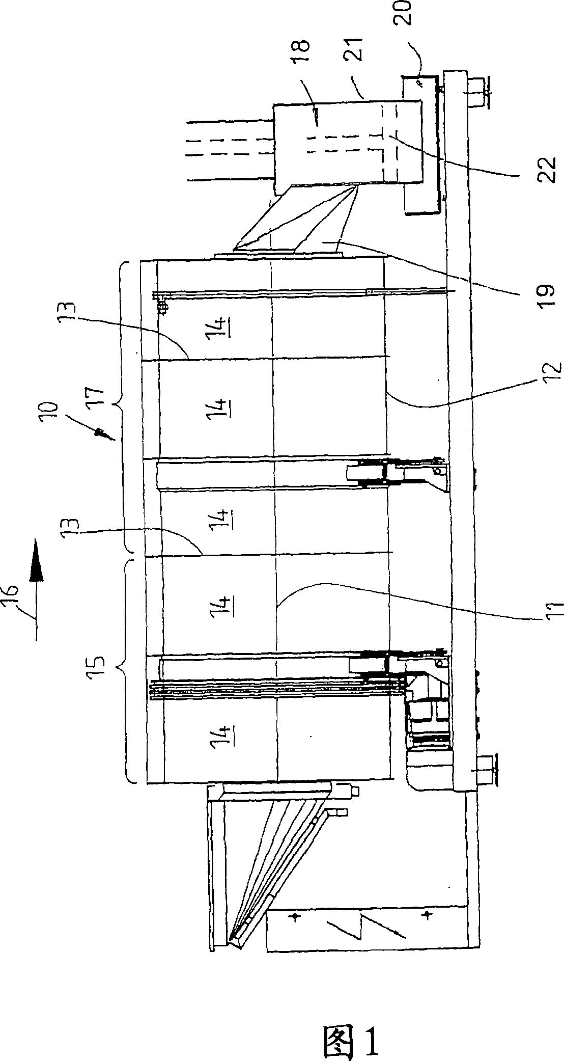 Method and device for the wet treatment of items to be washed