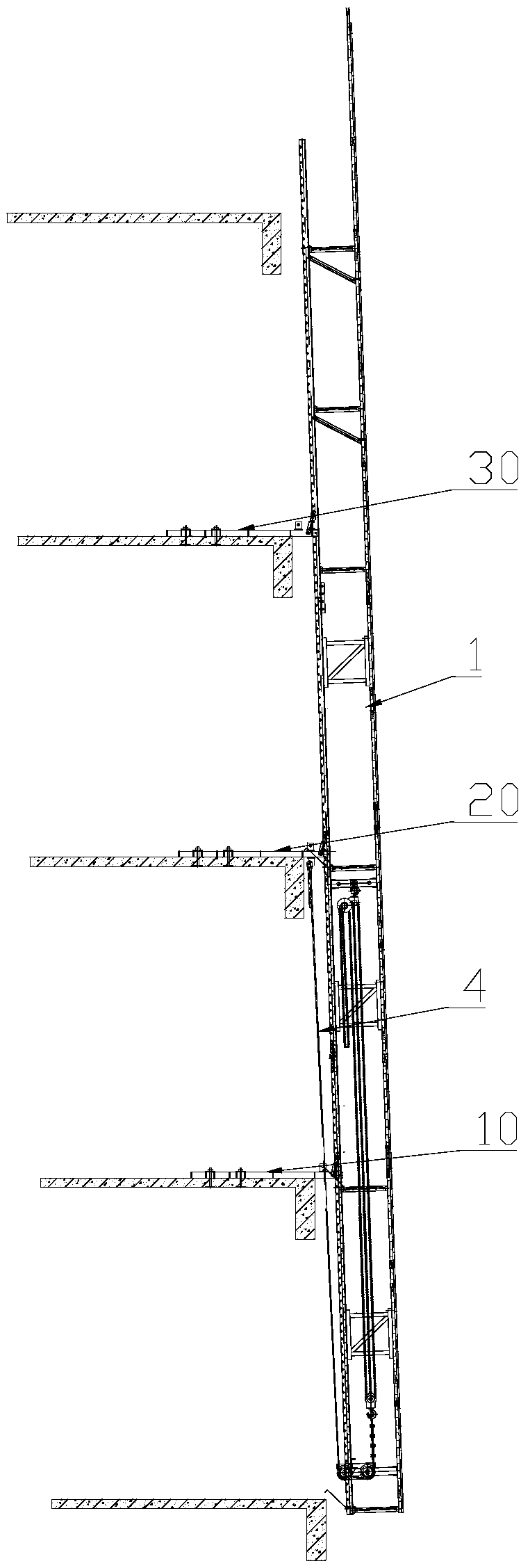 Inclined climbing method of attached elevating scaffold and attached elevating scaffold