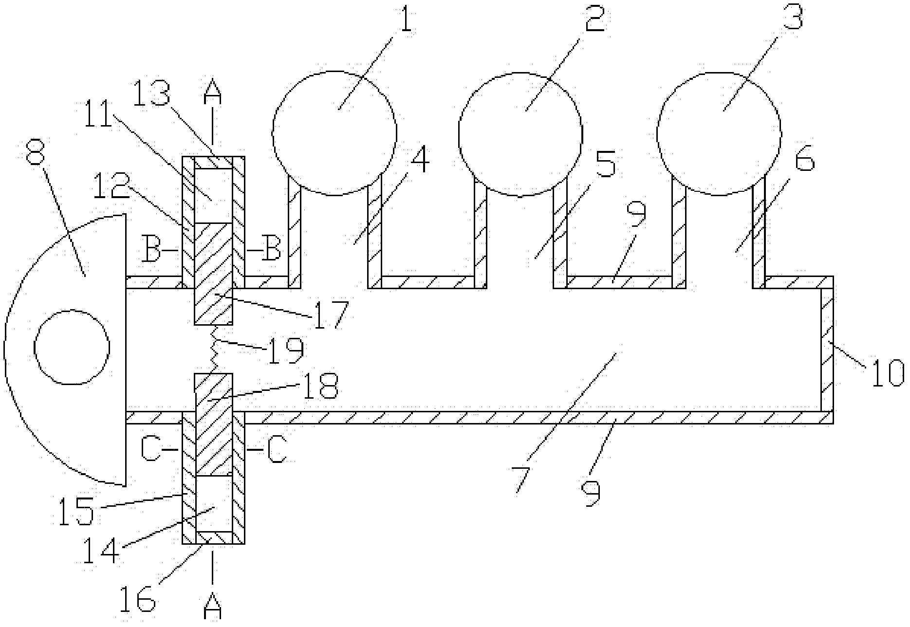 Turbocharging system with exhaust pipe having variable outlet area