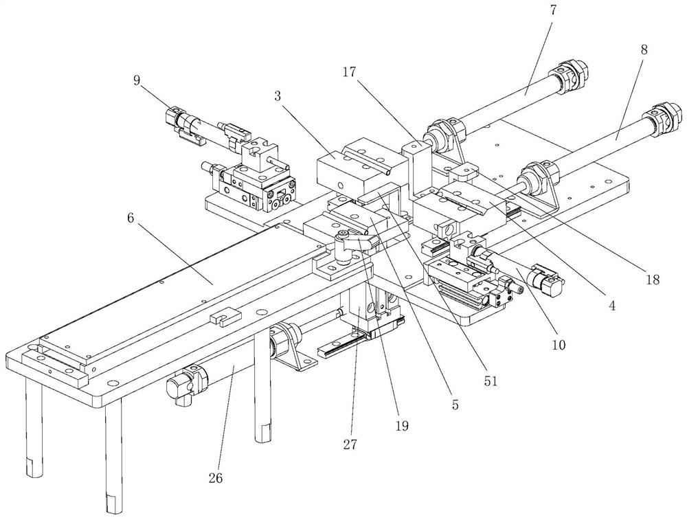 Automatic needle assembling device and needle assembling method