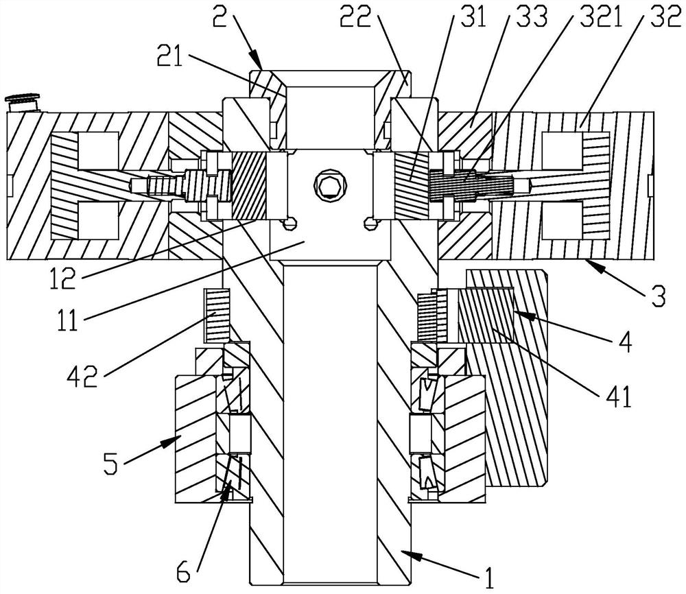 Automatic spline aligning device for transmission shaft fixing joint