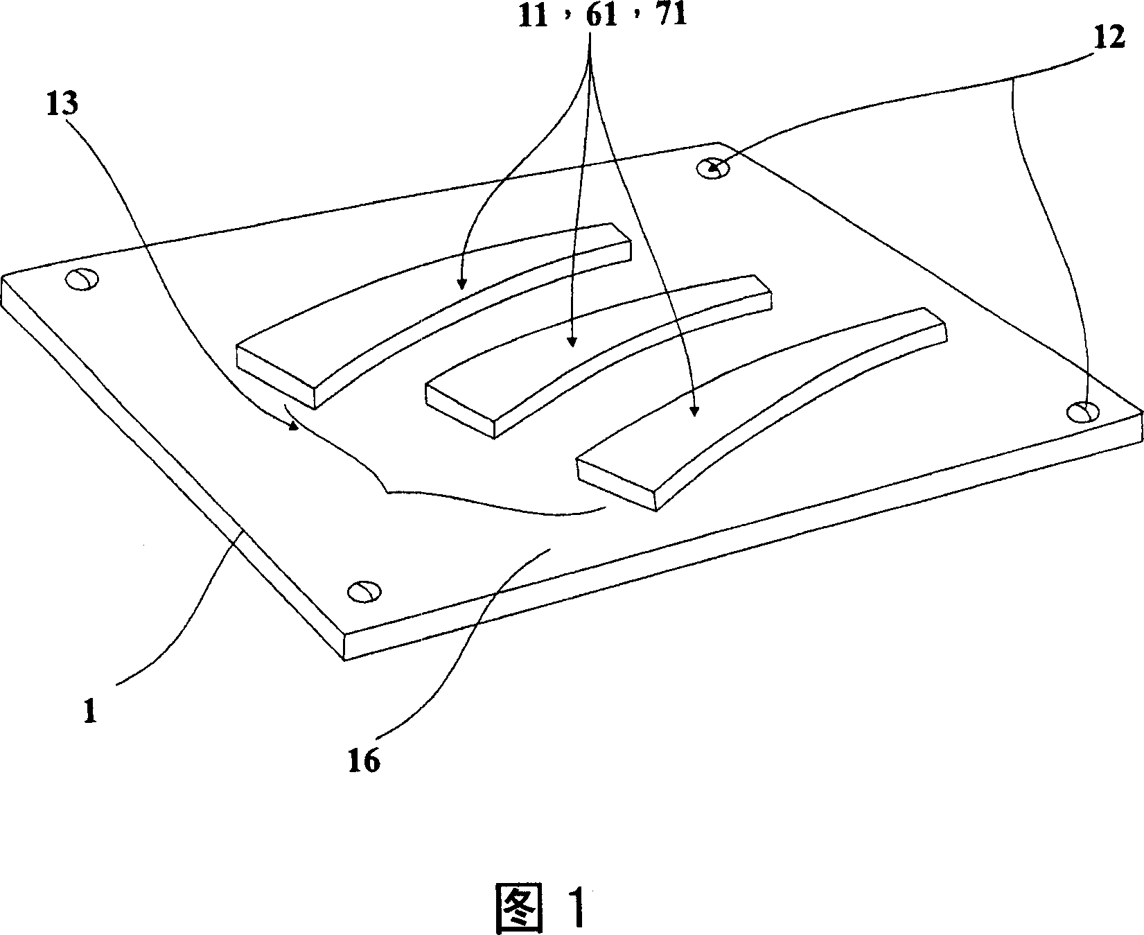 Method for preparing textured pattern presenting 3D visual effect through spray painting