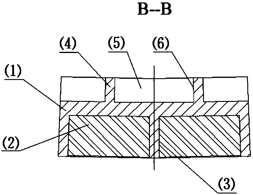 Metal magnetic lining plate formed by reinforcing protective layer