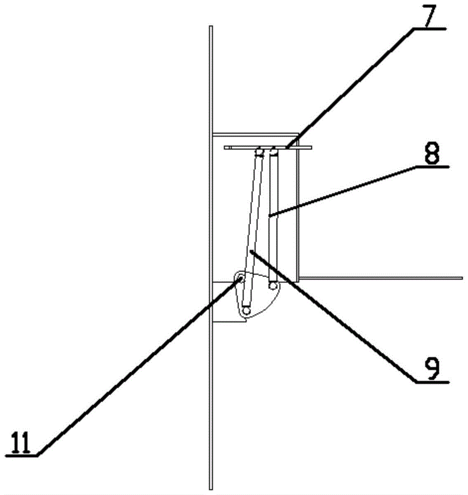 A self-unloading device for materials