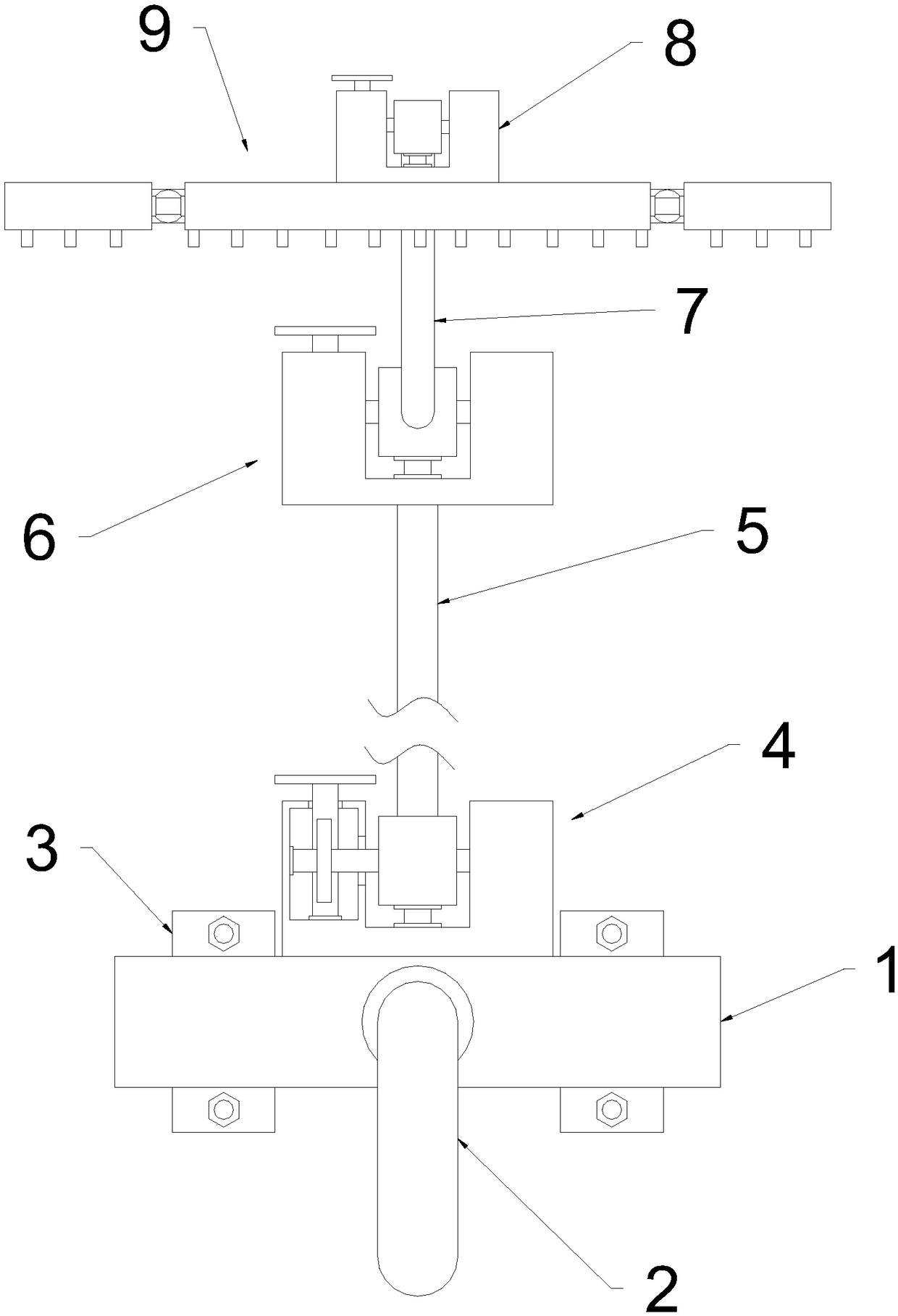 Top-spray shower head with high degree of freedom and adjustable direction of water