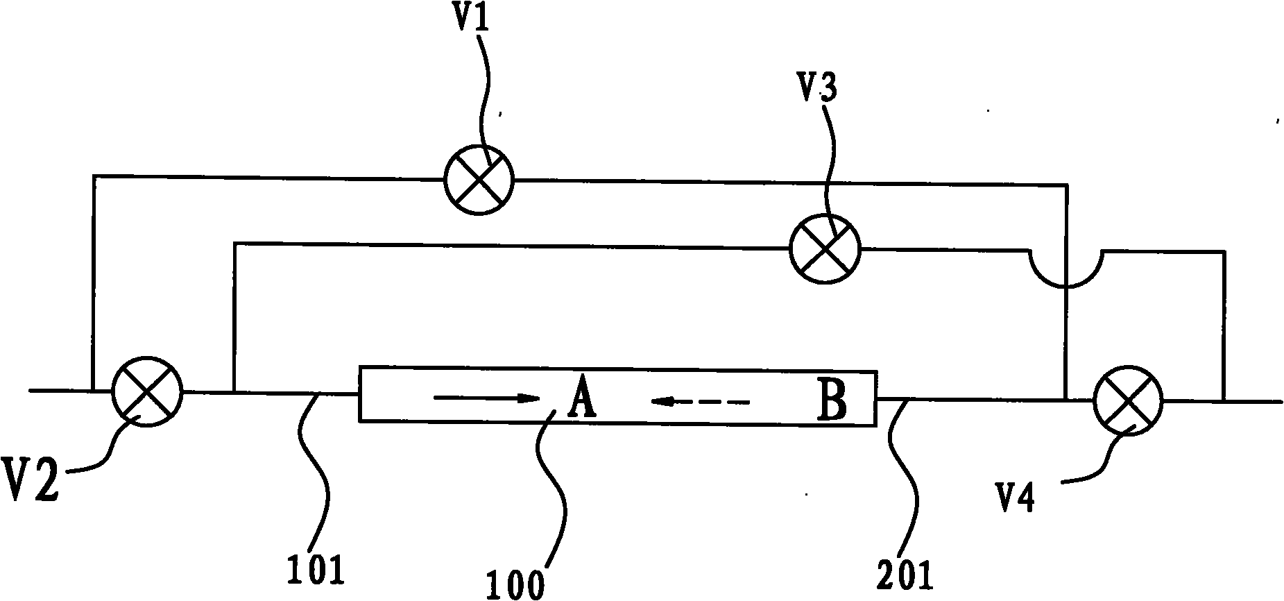 Heat exchanging device and refrigerating system