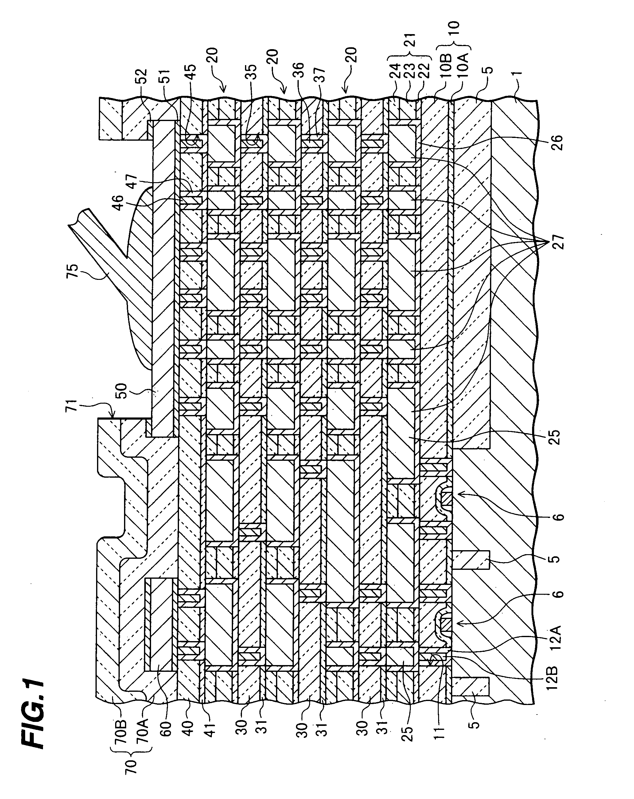 Semiconductor device capable of suppressing current concentration in pad and its manufacture method