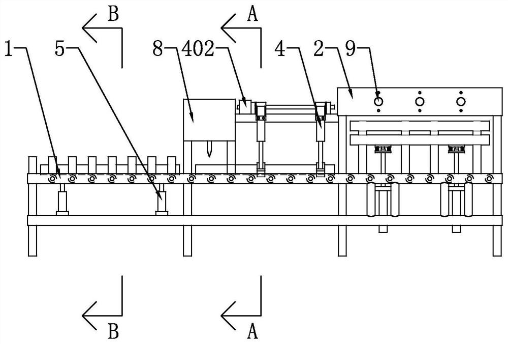 Automatic bundled pipe feeding device for circular sawing machine and feeding method thereof
