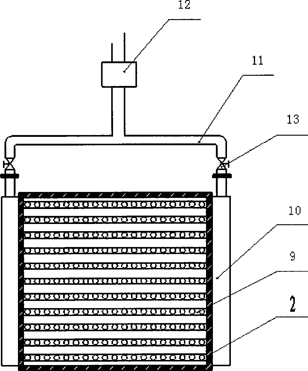 Integrated device for hydraulic classification and sorting of coarse slime as well as classification and sorting system