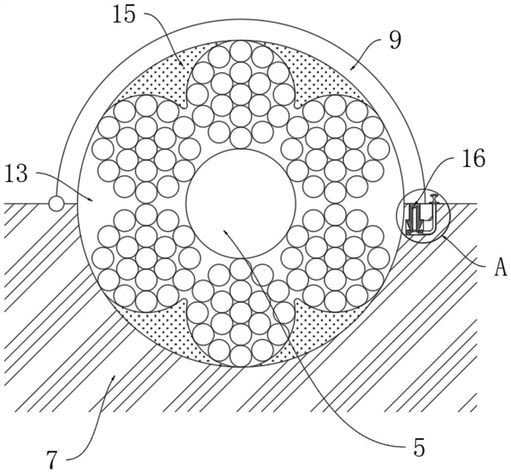 Safe steel wire rope head jacket with anti-falling function and using method thereof