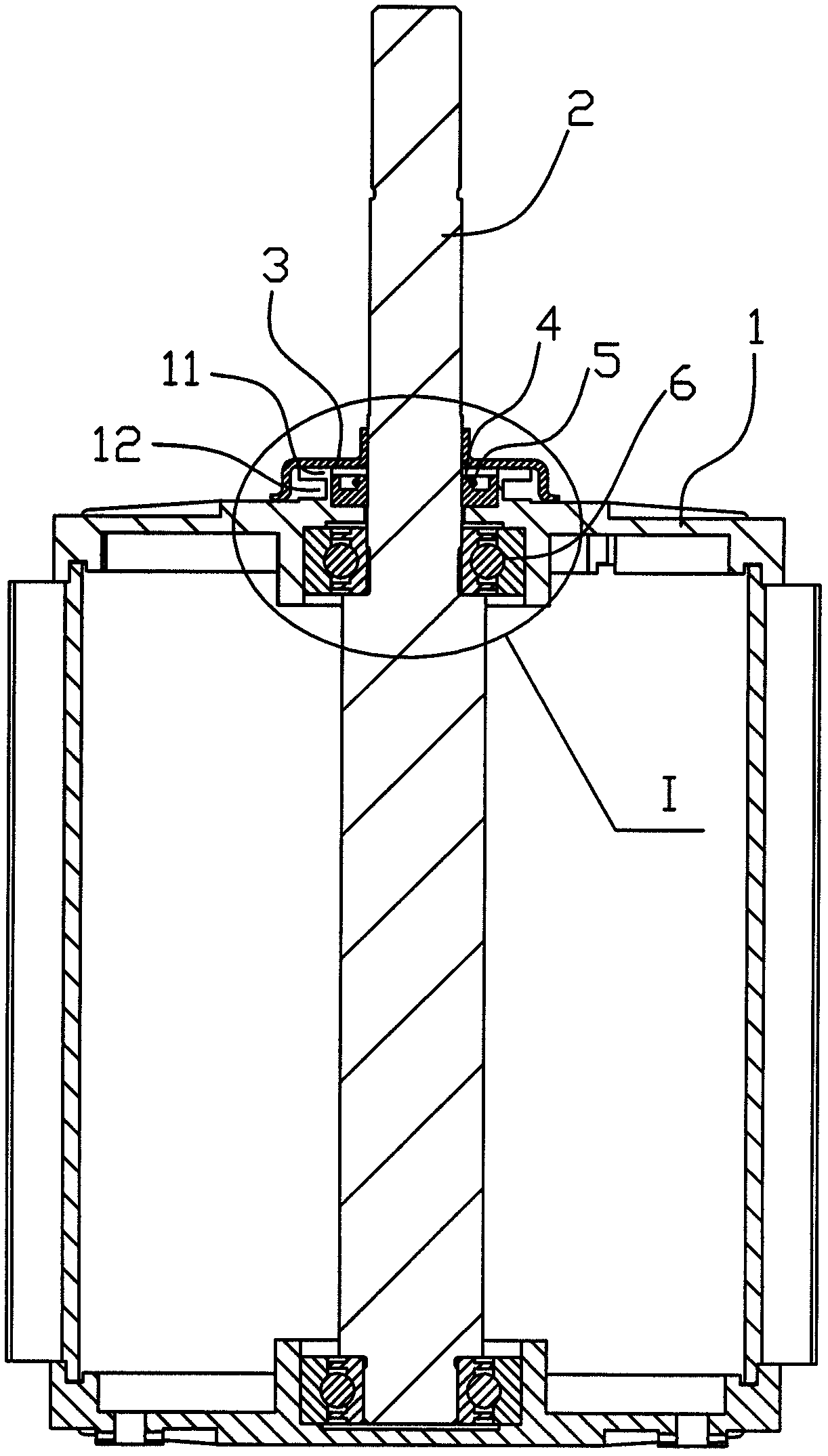 Sealing structure between motor shaft and motor cover