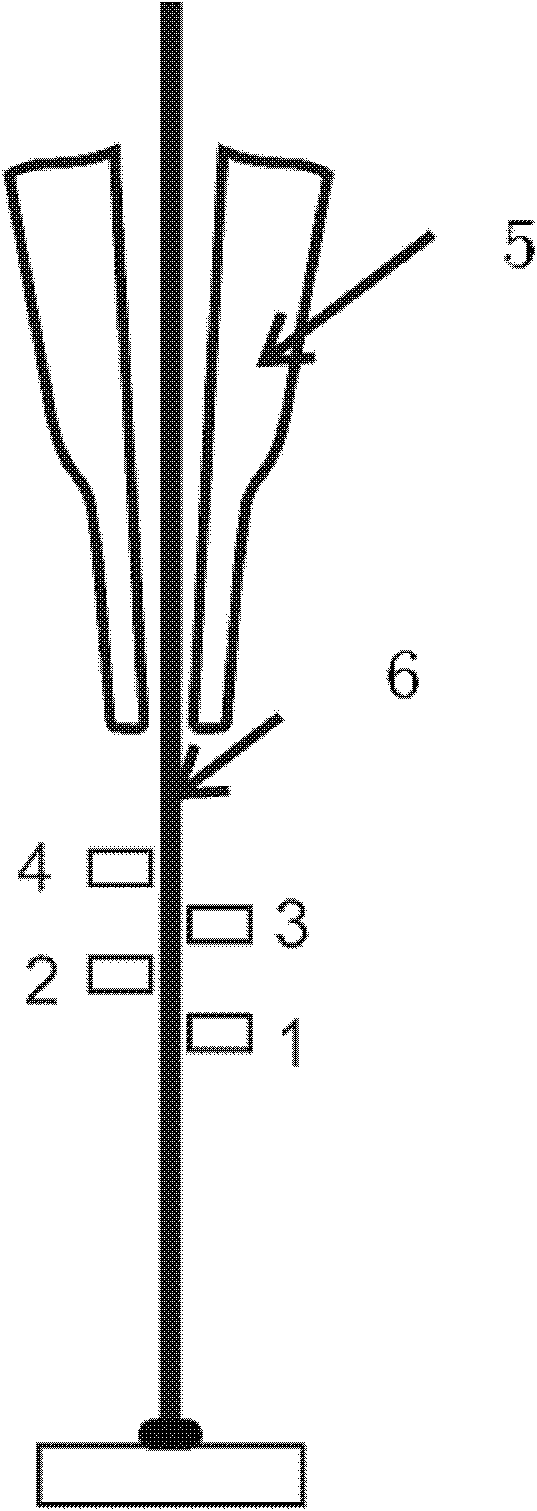 Method and device for quickly forming arc for leading wire by using wire clamp to manufacture salient points