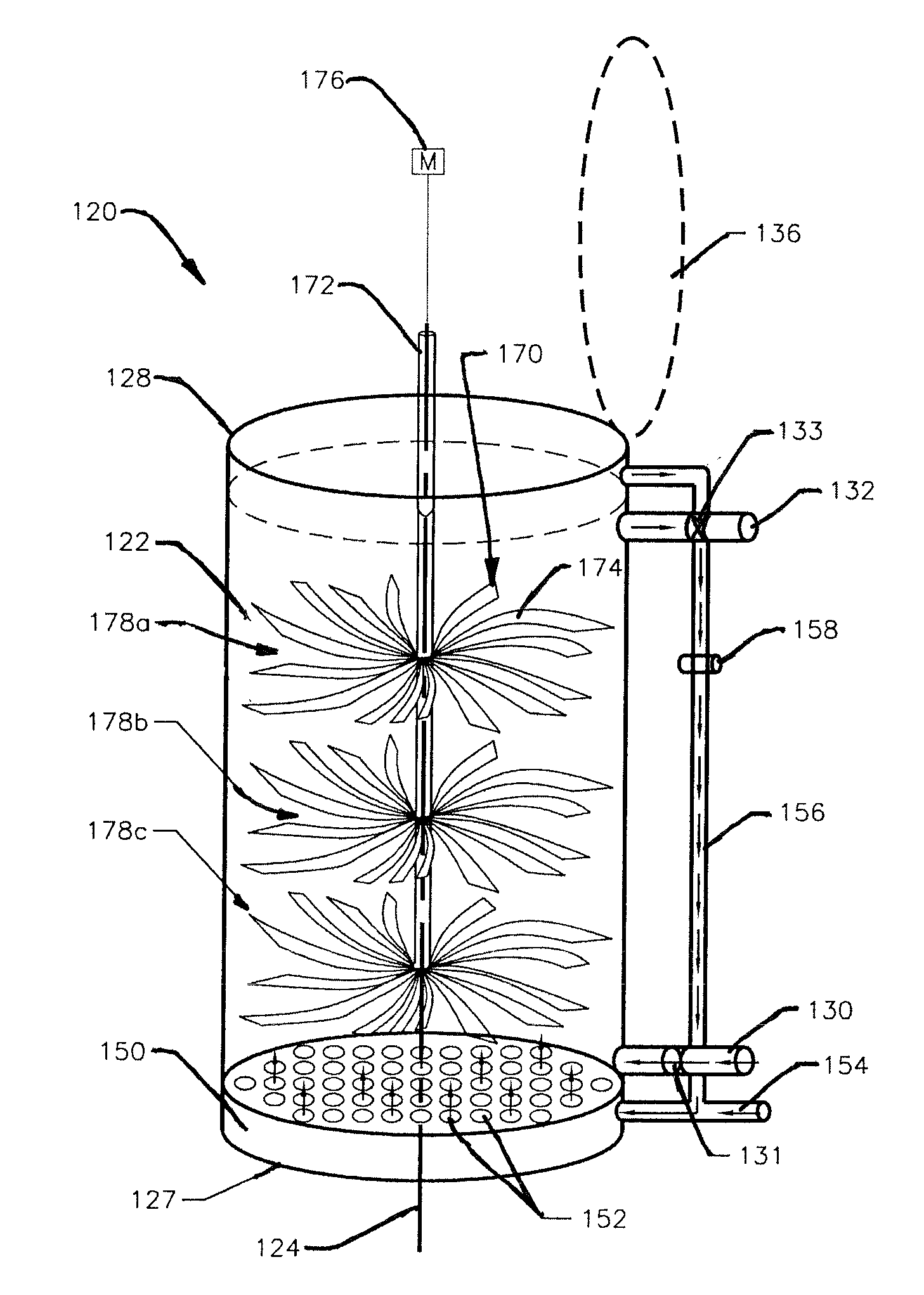 Apparatus and Method for Cultivating Algae